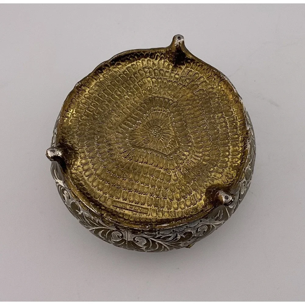 N/A decorative round